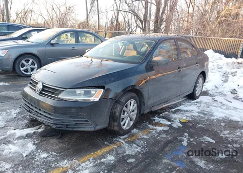 2015 Volkswagen Jetta 1.8T Se z USA, uszkodzony, nr VIN 3VWD07AJ7FM298843